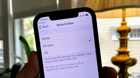 赤壁苹果手机维修分享iPhone 12如何打开或关闭5G网络 